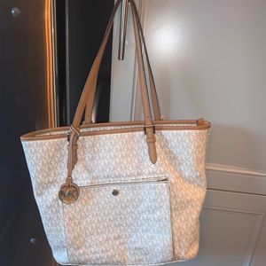 Michael Kors Tote